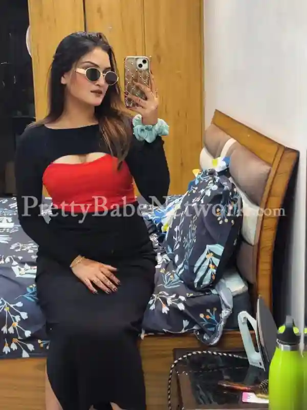 Flight Attendant Divyakshi—One of the Professional Air Hostesses Escorts in Navi Mumbai