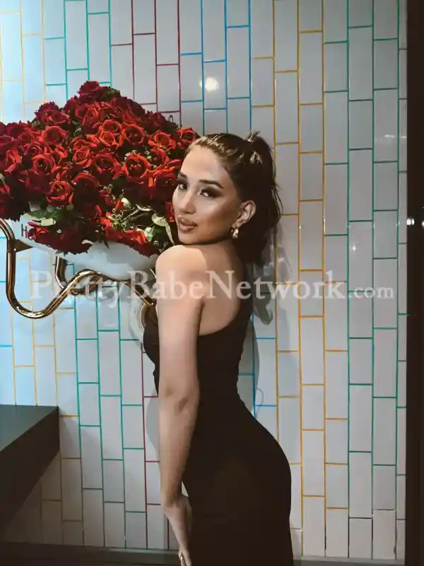 Foreign Turkish girl Özge is Looking for a Dating & Sex Companion around Mysore Road, Bangalore