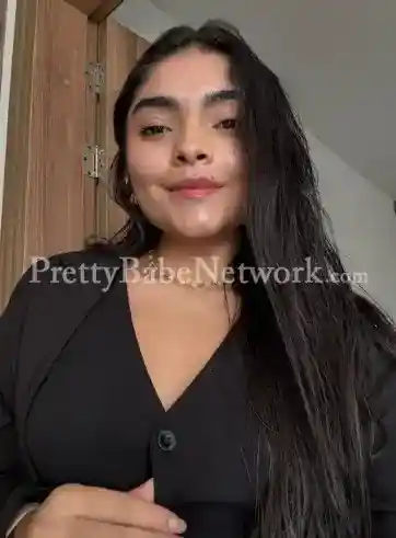 Amrita - College Escort in Mumbai For A Girlfriend Experience