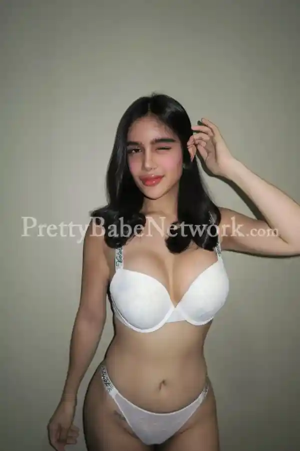 Young Kolkata Escort Bea Straight from Philippines! Call for Hot Sex Services