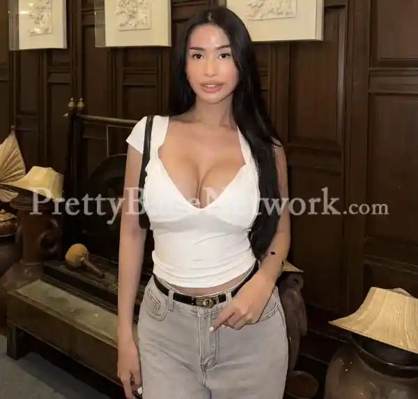 Bruna Young Brazilian Escort New in Howrah, Kolkata for GFE & One Night Stand