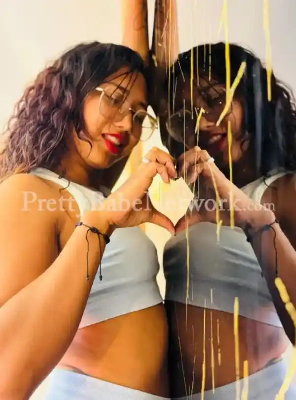 College Girl Dakshya—Young Noida Escort for Infinite Pleasure