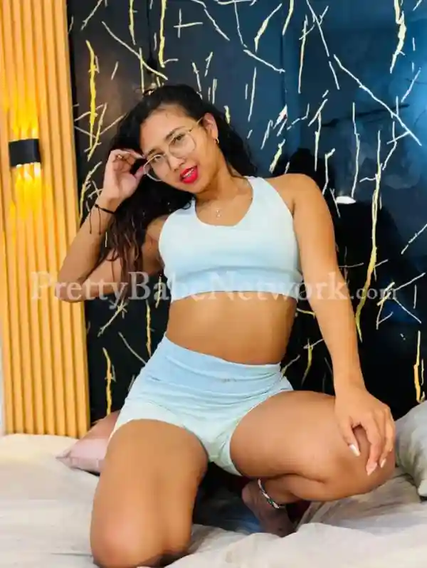 College Girl Dakshya—Young Noida Escort for Infinite Pleasure
