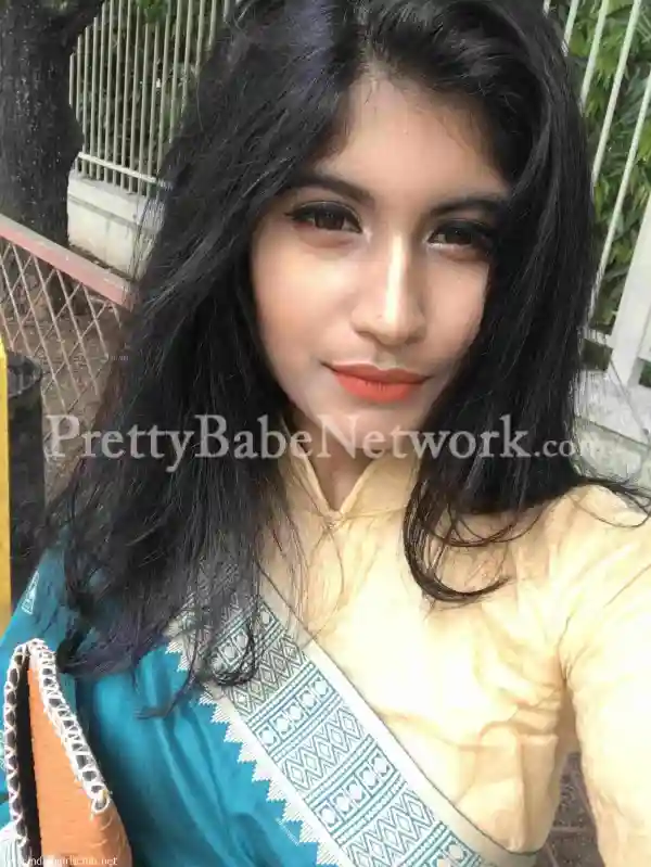 College Student Sonal—Young Call Girl in Noida Sector 18 for Girlfriend Experience