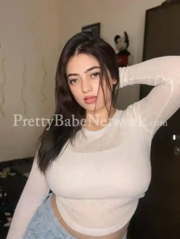 Real Bengali Call Girl from VIP Road, Kolkata Nishita! Meet for Sexual Fun & Service