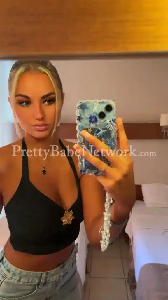 British Blonde Rose: Tawny Malabar Hill Escort for Sex, Dating, and Outdoor Fun