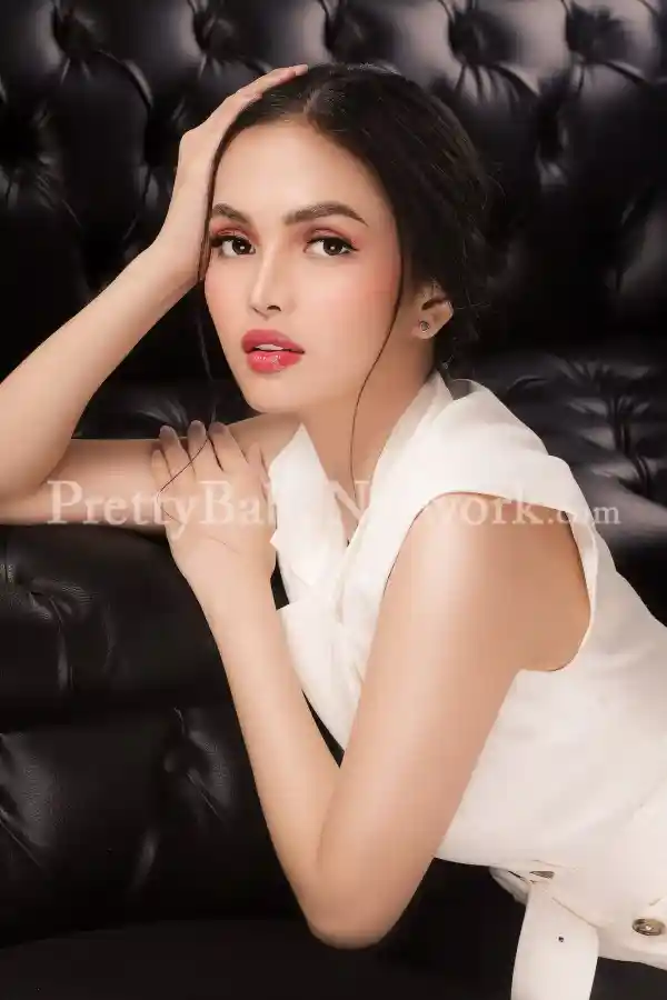 Meet Ashley- Celebrity Filipino Escort in South City Mall, Kolkata for Massage & Hookups