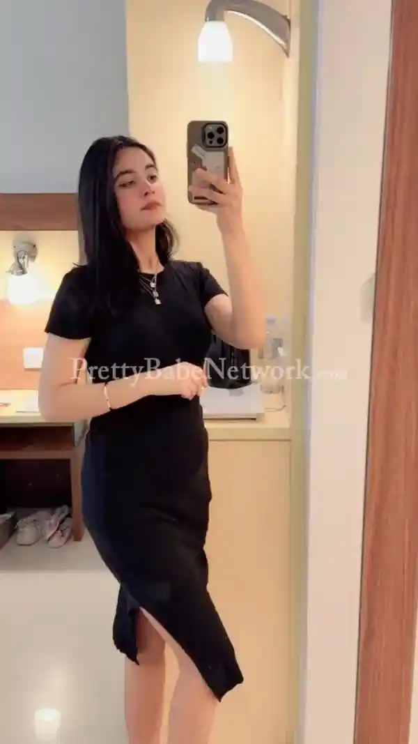 Bangalore Escorts with Hotel Room Facility