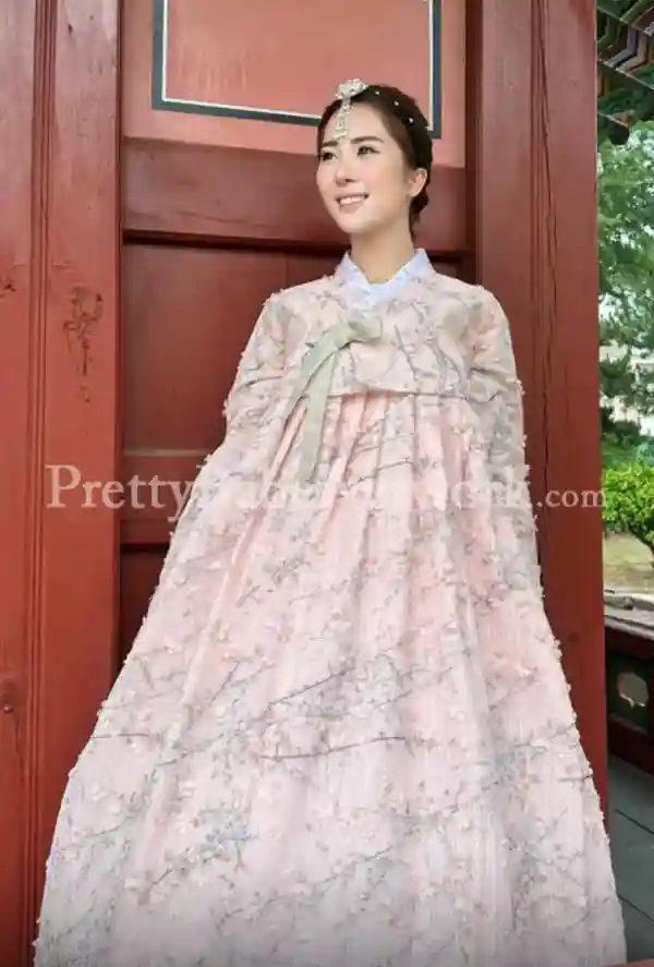 I am Jin Kyong from South Korea! Asian Escort in Lake Town, Kolkata