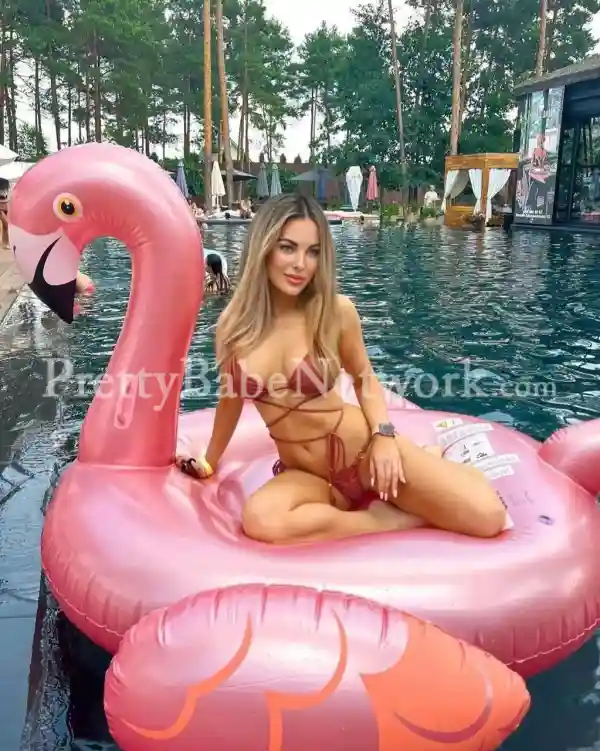 Krystyna - Model Polish Escort in VIP Road, Short Meet & Weekend Sex Available