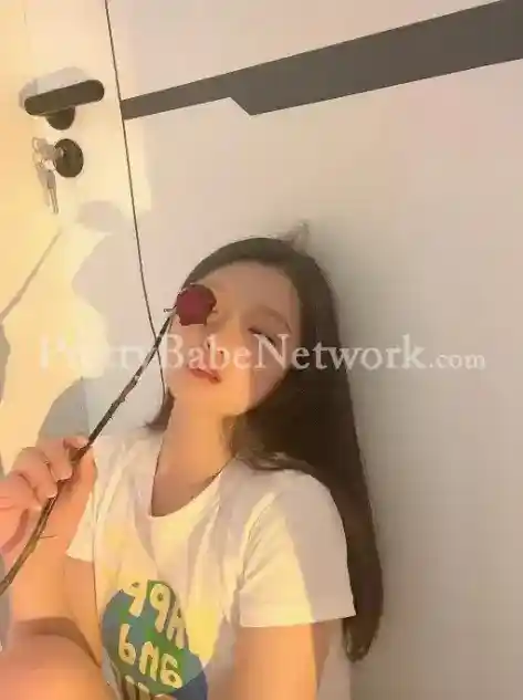 Independent Angus Jiang 江安格斯—Best Among Chinese Escorts at the Sun N Sand Hotel, Mumbai