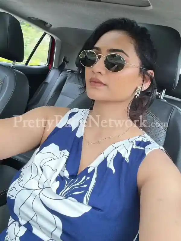 Hey I'm Bhavya - Your High-Class Call Girl Staying in Lalit Hotel, Kolkata