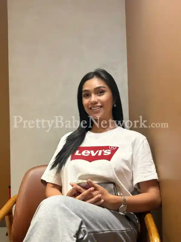 Stripper Filipino Escort in Kolkata, Residing in 5* Hotel near Park Circus