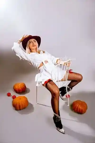 Olivia Escort from Argentina is Here for Meet N Fuck in Kolkata