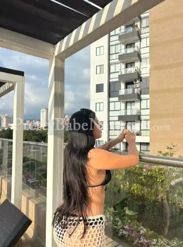 Noida High-Profile Escort Piya Gupta for All-in-One Adult Services