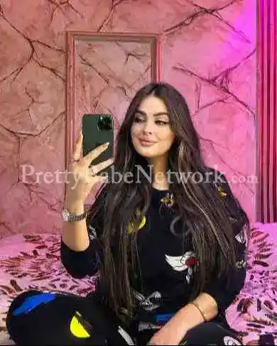 Hello, I’m Sona — your elite Indian high-profile companion in Anjuna Beach, Goa.