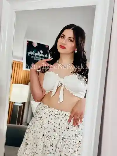 Call Me! I'm Anushka Offering GFE, Roleplay, & BDSM Services Near Joka, Kolkata