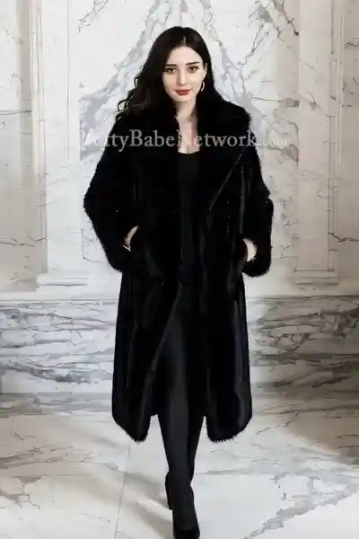 Independent Escort Metali in Howrah, Kolkata Offers Intimate Sexual Encounters