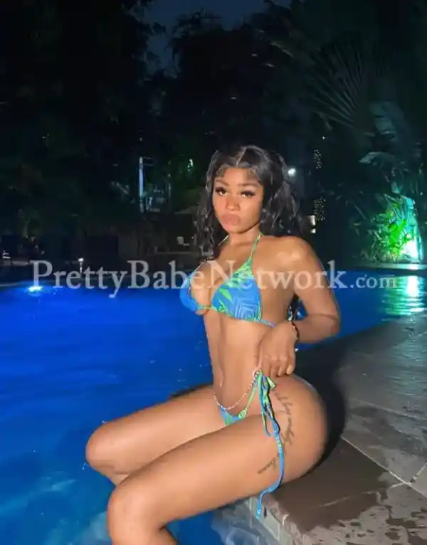 Book a lustful busty African black model escort in HSR Layout, Bangalore  for a fantastic erotic night