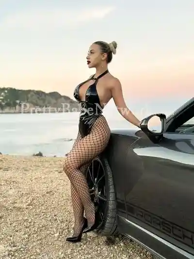 Erotic American Fitness Model Charlotte For Professional Dating