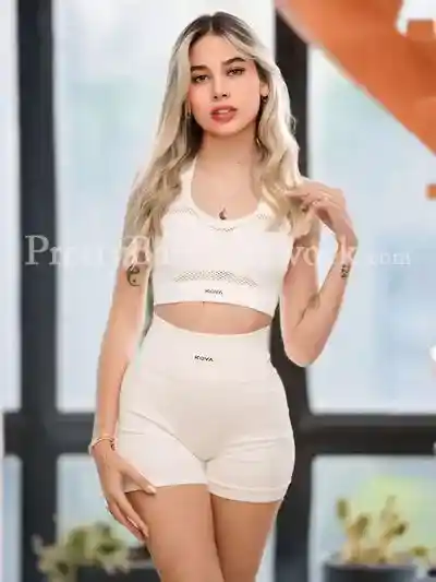 Sexy American Lingerie Model Dana For a Private Date