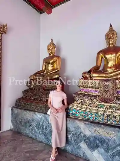 Hire an American Model Escort Eleanor in Navi Mumbai For Travel Companion and Parties