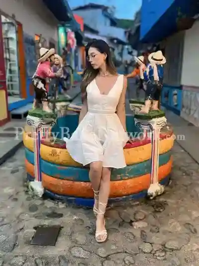 Elite Part Time Call Girl Jaya in Park Street, Kolkata for lot of Pleasure