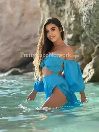 Kolkata Ramp Model Escort Sanvi Offers Top-Notch Call Girl Services