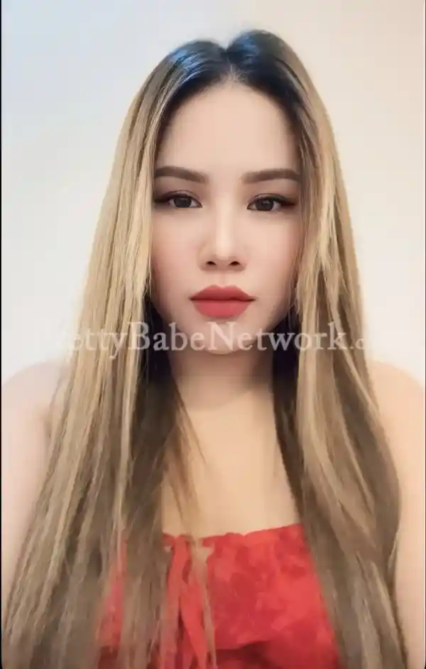 Filipino Escort Stella near Howrah, Kolkata Offers Steamy Massage Sessions