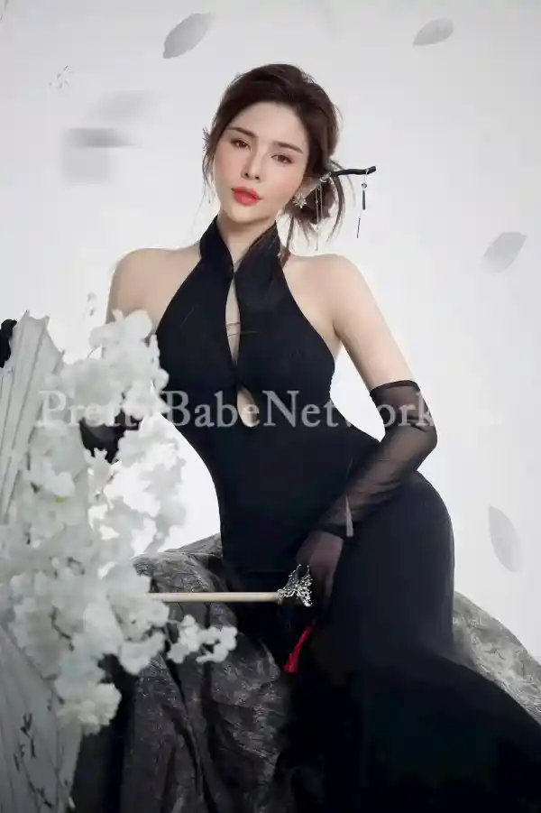 It's Yu-chen- Taiwanese Escort at Arambagh, Kolkata! Call to Schedule Sex Meets