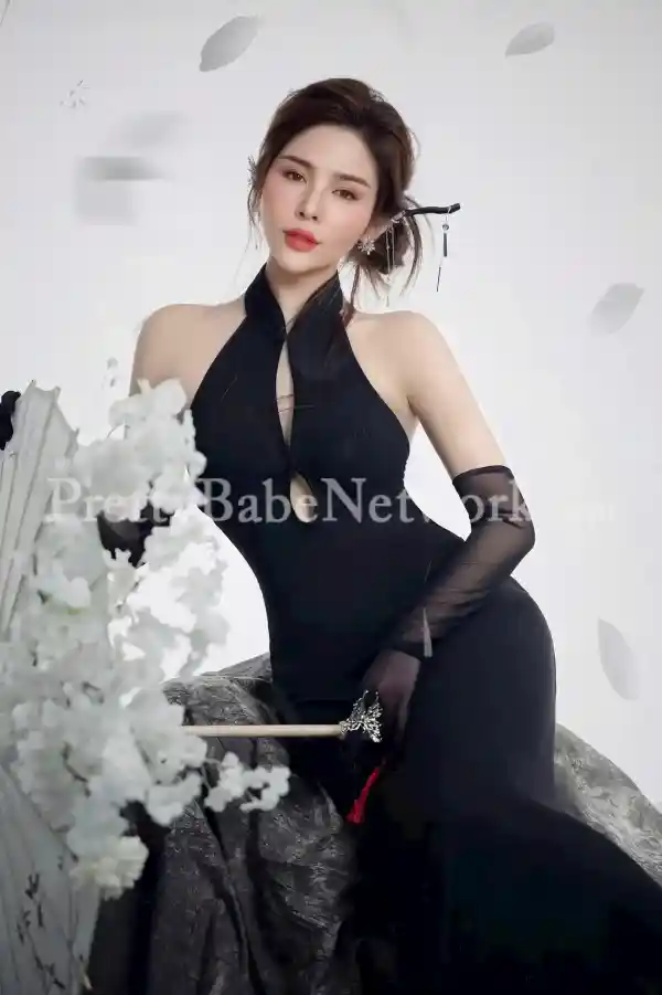 It's Yu-chen- Taiwanese Escort at Arambagh, Kolkata! Call to Schedule Sex Meets