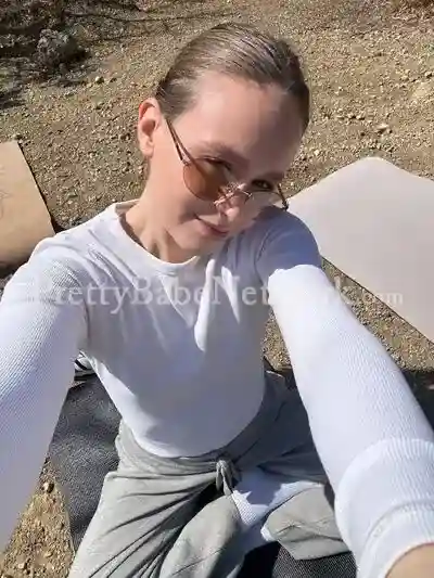 Young Russian Escort Girl Amanda in Chembur For Erotic Entertainment