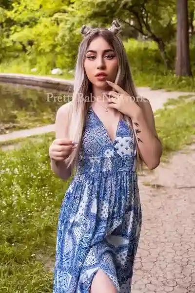 Expert in Foot Fetish & Bondage, Anasia Can Make Your Libido True!