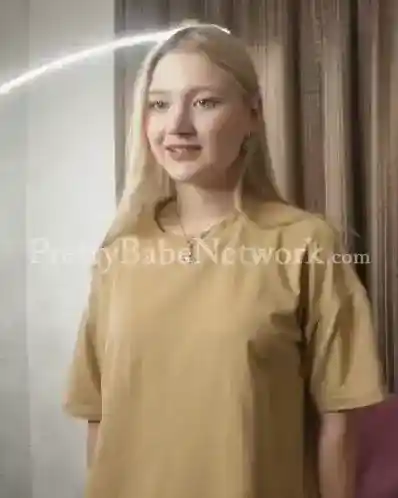 Young Russian Escort Anastasia For Different Sex Services