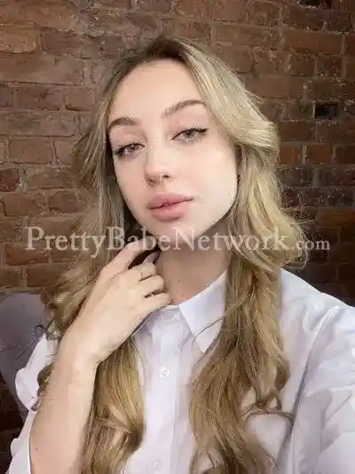 Russian Escort Girl Nastja For Premium Class Services in Goregaon