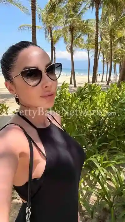 Hire VIP Escort Girl Pragya For GFE, Sex Dating and Travel Companionship