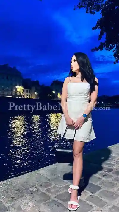 Hire VIP Escort Girl Pragya For GFE, Sex Dating and Travel Companionship