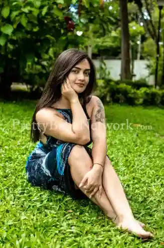 Hire Soundarya - VIP Escort in Marine Drive for Luxurious Services