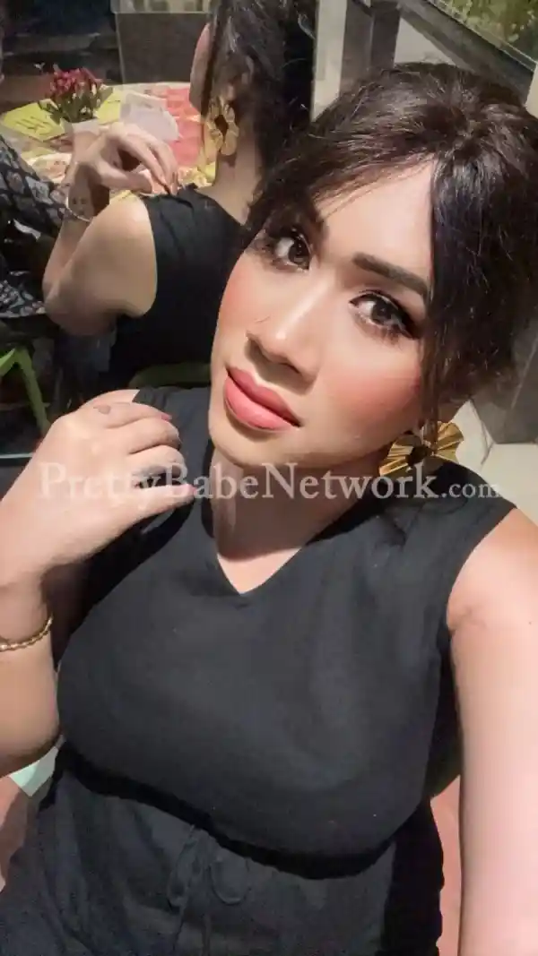 myself-dipti-your-perfect-housewife-kolkata-escort-for-wild-sex-love-1