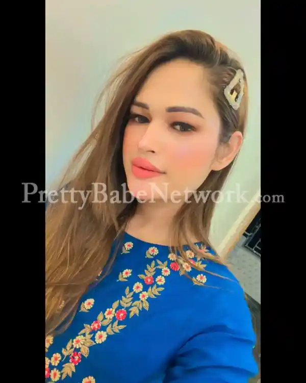 Housewife Escort Malini in Kolkata is Here to Satisfy All Your Libidos