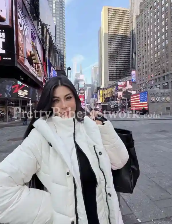 Call Mayah for Massage & Kinky Sex Meets! Milf Thai Escort in Roland Hotel, Kolkata