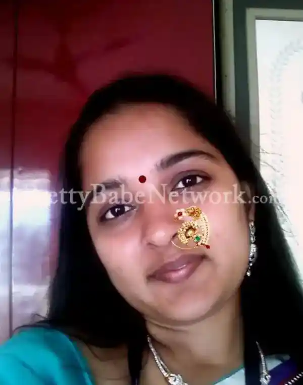 Bihari Bhabhi Sheetal - Experienced Noida Housewife Escort in Sector 39