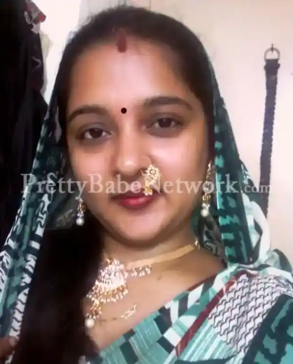 Bihari Bhabhi Sheetal - Experienced Noida Housewife Escort in Sector 39