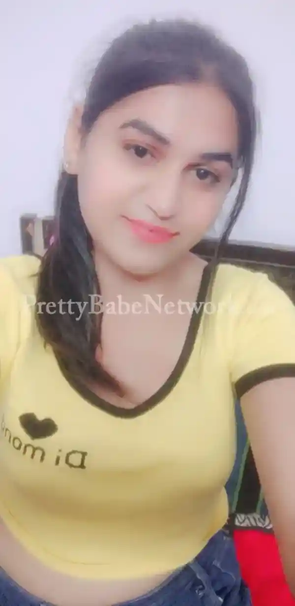 I'm Smriti, Newly Married Housewife Serve Outcall Clients in Hotels
