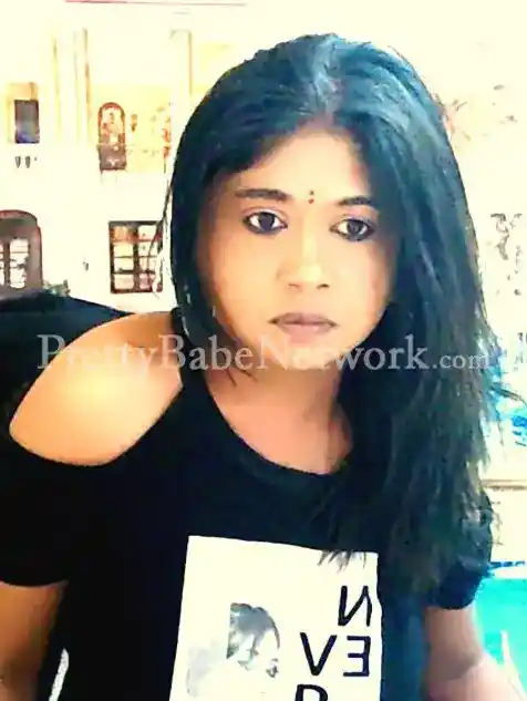 Cheap Rate Aunty Vasundhara—Housewife Escort in Noida at a Low Budget