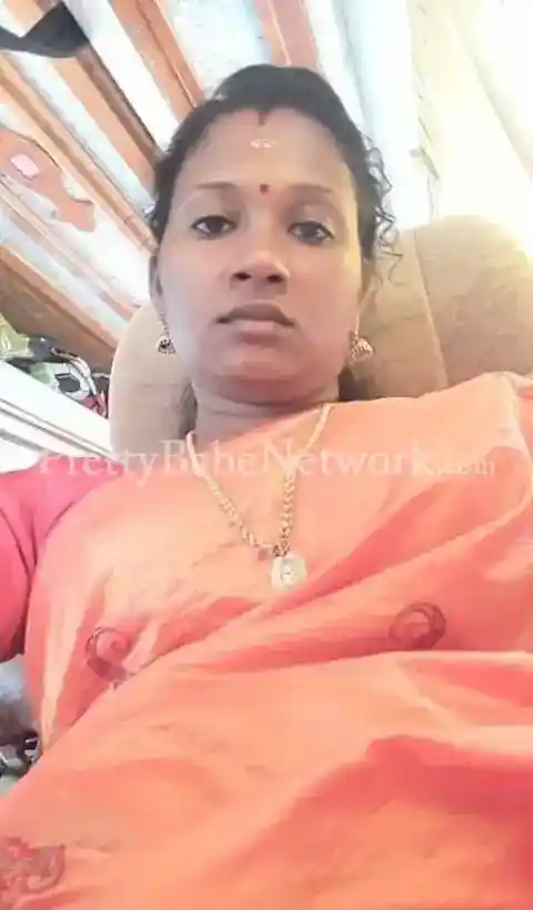 Parvathy Balakrishnan—Mallu Aunty Escort at Low Cost in Dharavi