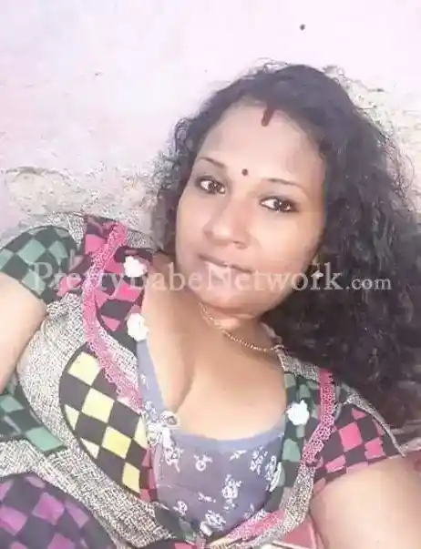 Parvathy Balakrishnan—Mallu Aunty Escort at Low Cost in Dharavi
