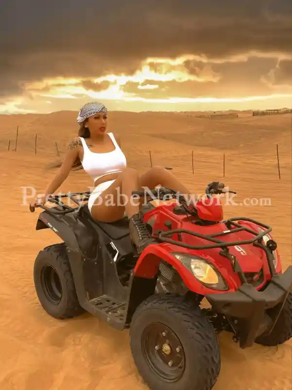 Looking for Deepthroat Queen, Hire VIP Call Girl in Benson Town, Bangalore