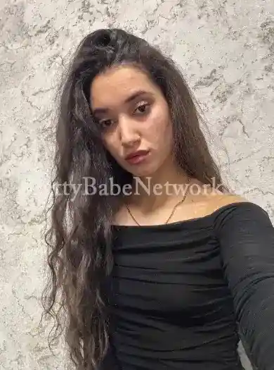 Siddhi—One of the Young Escorts in Mumbai Near Churchgate for Casual Dates