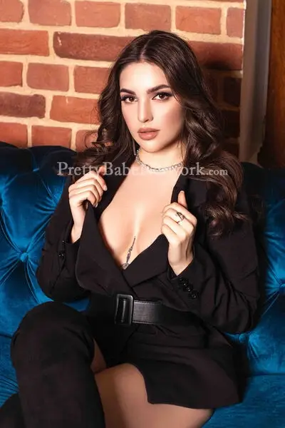Escort from Hungary Jessica Offers a Variety of Services: CIM, 69, OWO